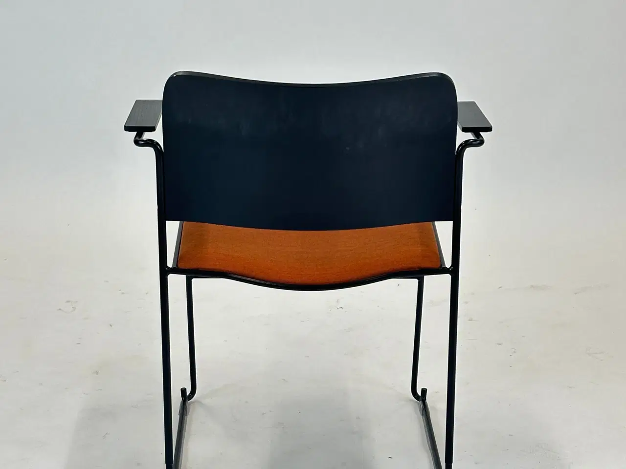 Billede 5 - Howe | 40/4 Konferencestol (Orange/Sort)
