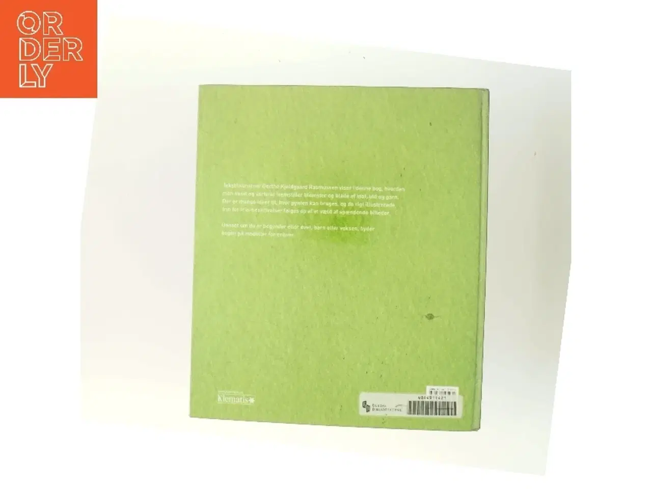 Billede 3 - Pynt og pift : blomster og blade af stof, uld og garn af Dorthe Kjeldgaard Rasmussen (Bog)