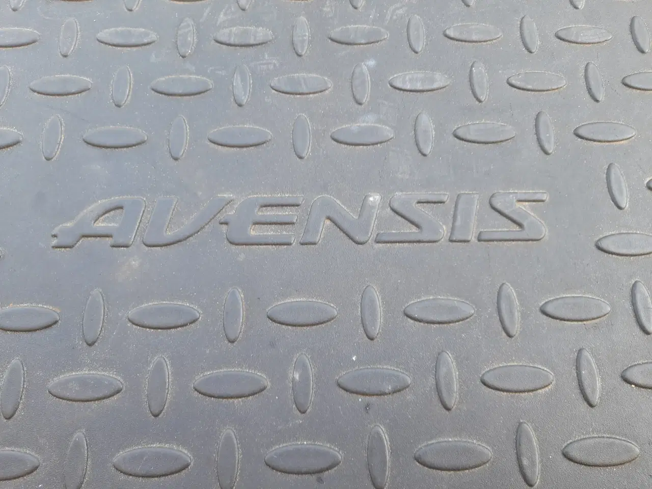 Billede 3 - Bagagerumsbakke Avensis.