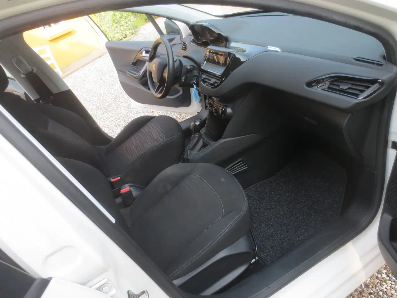 Billede 15 - Peugeot 208 1.0 VTi År 2014. Km 123. 