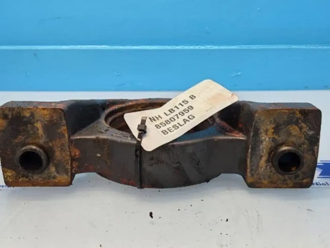 Billede 6 - New Holland LB115B Beslag 85807959