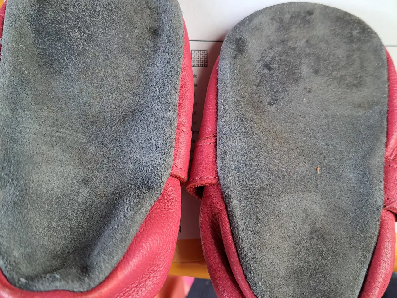 Billede 3 - Hjemmesko str 22-24 de er brugt