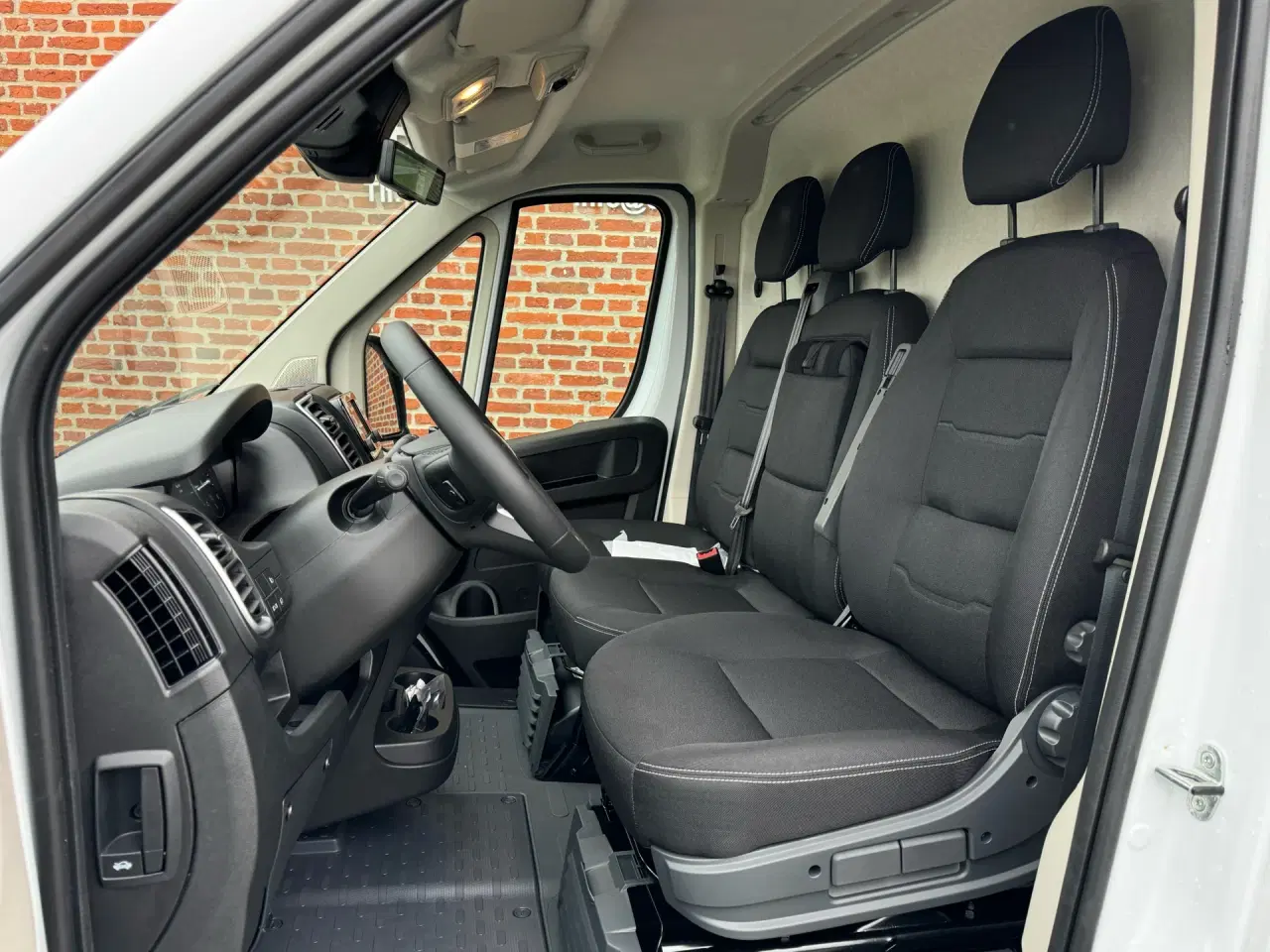 Billede 8 - Opel Movano XE Van Van Movano XE Van 35 L2H2 BHDi 140 A8 2.2 BlueHDi 140 Aut L2H2 Aut Automatisk
