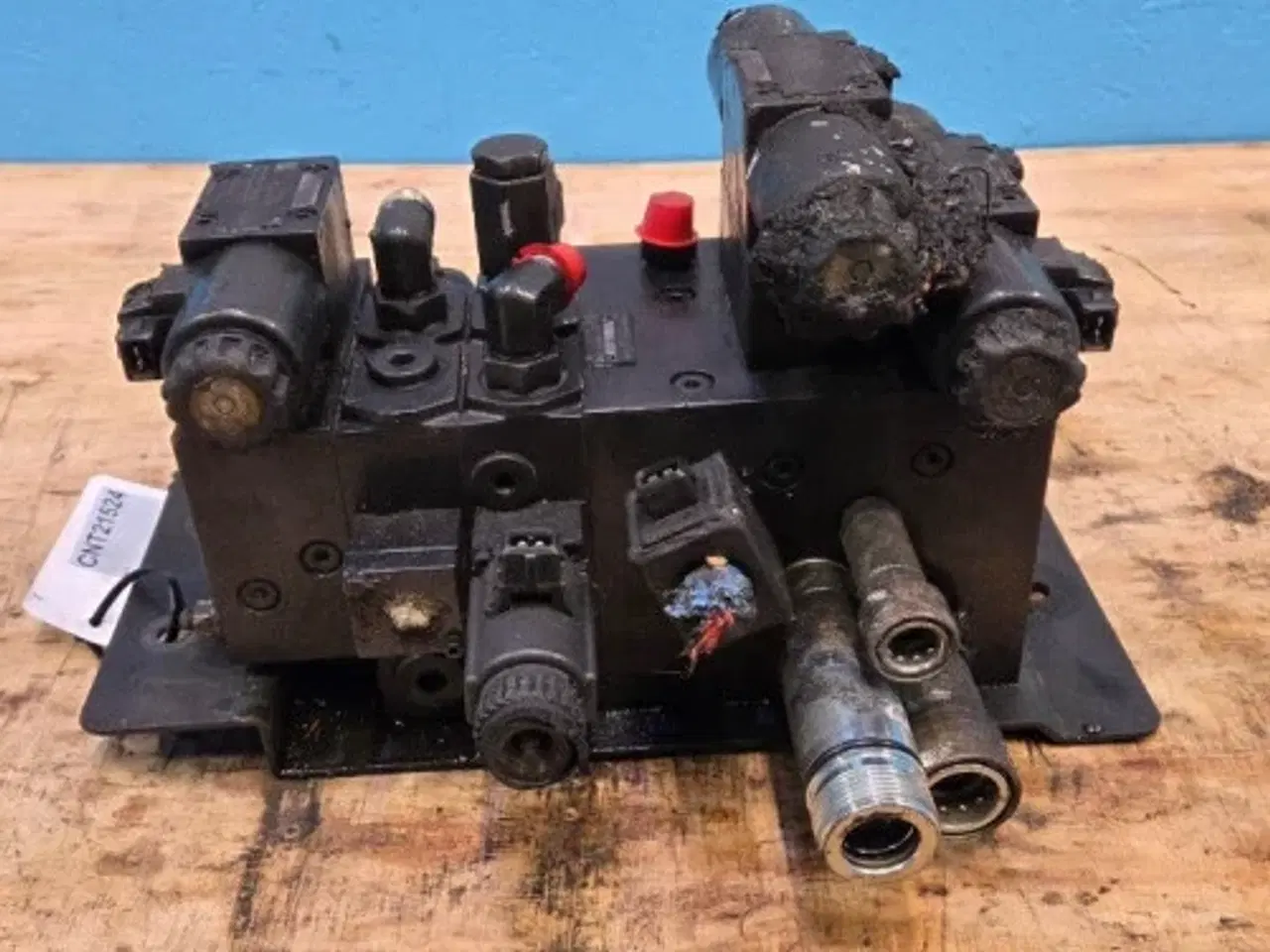 Billede 12 - New Holland CR9.90 Hydraulikventil 84457511