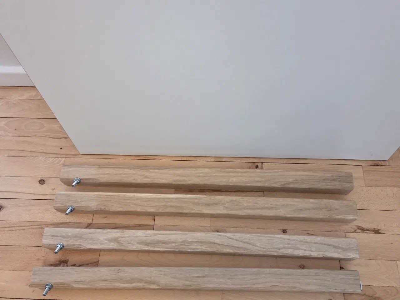 Billede 8 - SPISEBORD MED HOLLANDSK UDTRÆK