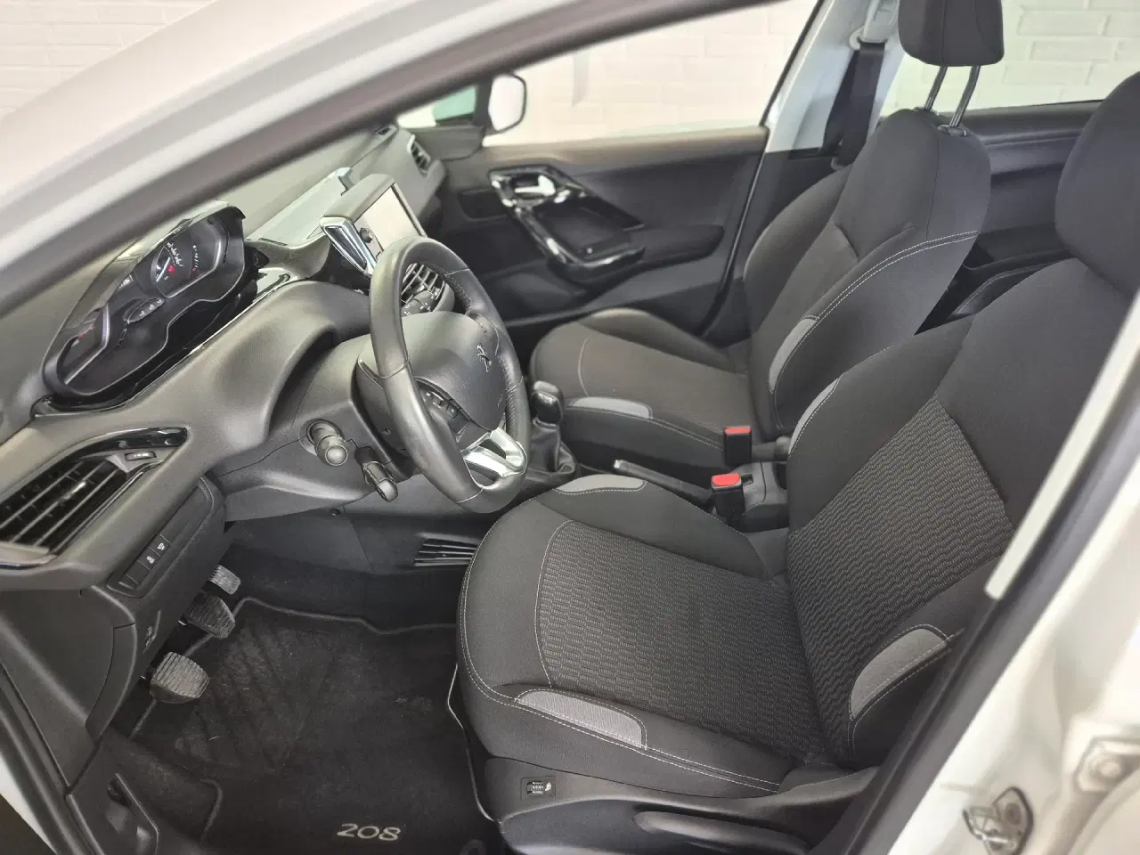 Billede 6 - Peugeot 208 1,6 BlueHDi Envy 100HK 5d