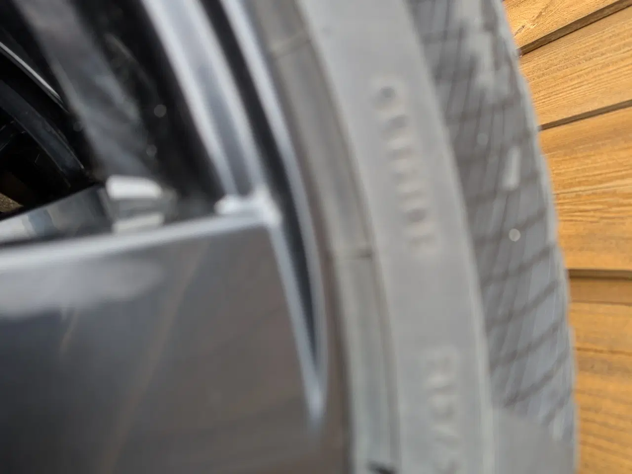 Billede 10 - Vinterhjul 18" alufælge