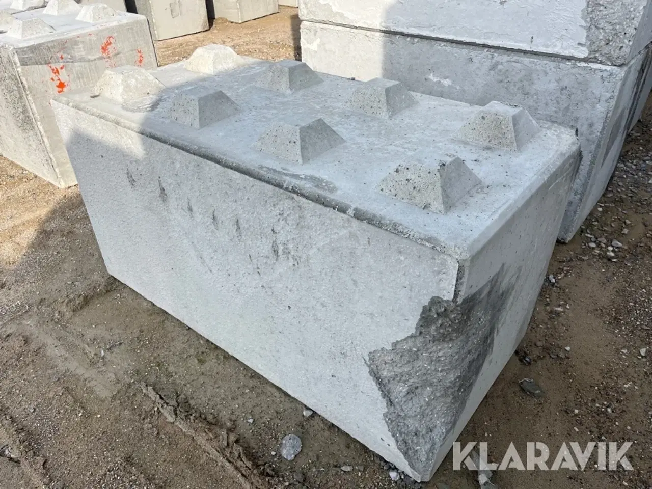 Billede 3 - Betonblokke / siloklodser 25 styk - 2. sortering