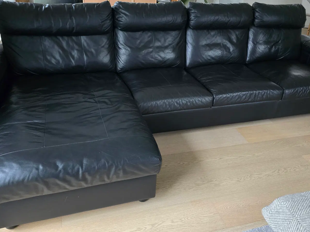 Billede 1 - Lædersofa med chaiselong og opbevaring