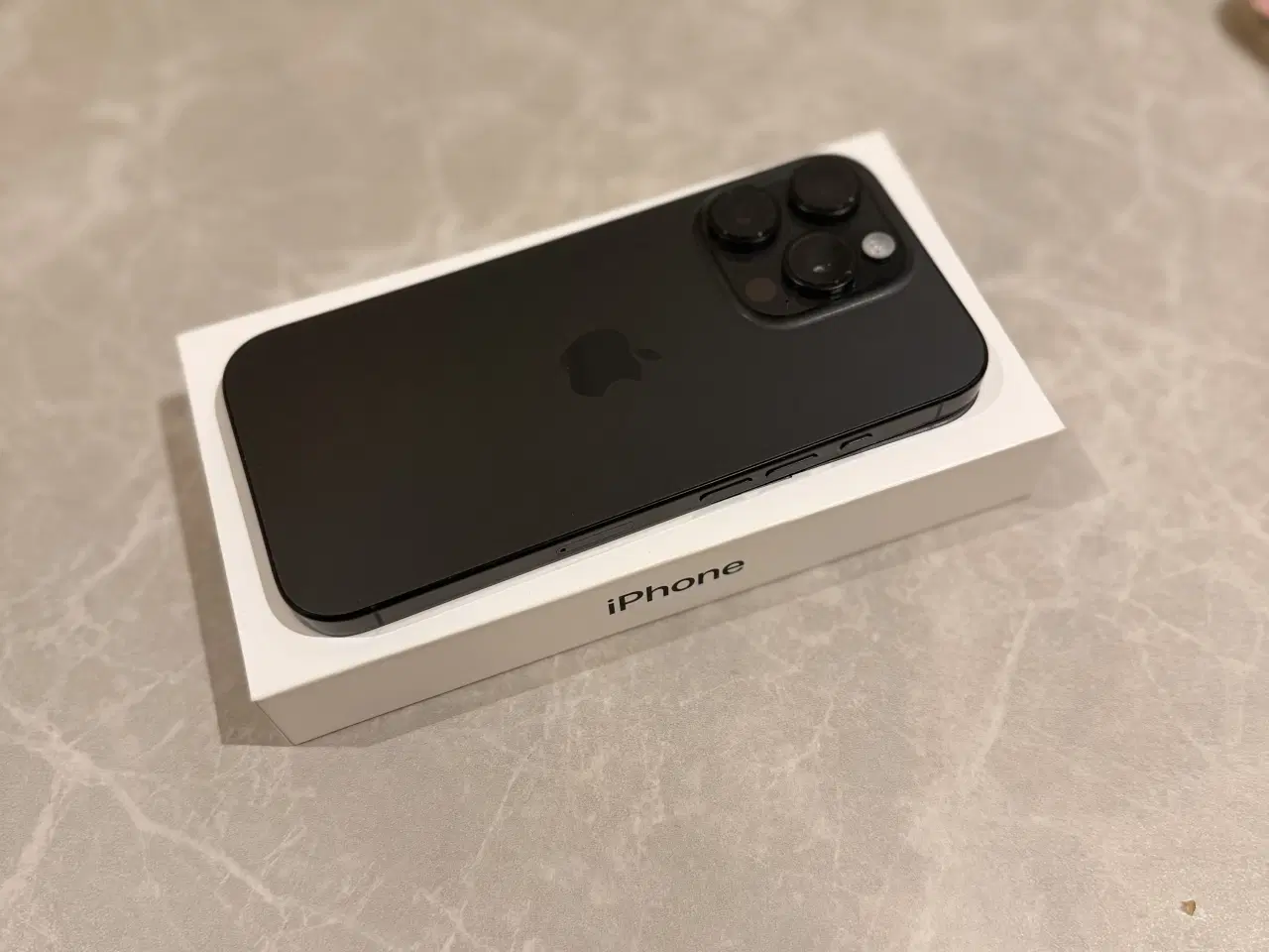 Billede 4 - iPhone 16 Pro – 128 GB – enormt god stand