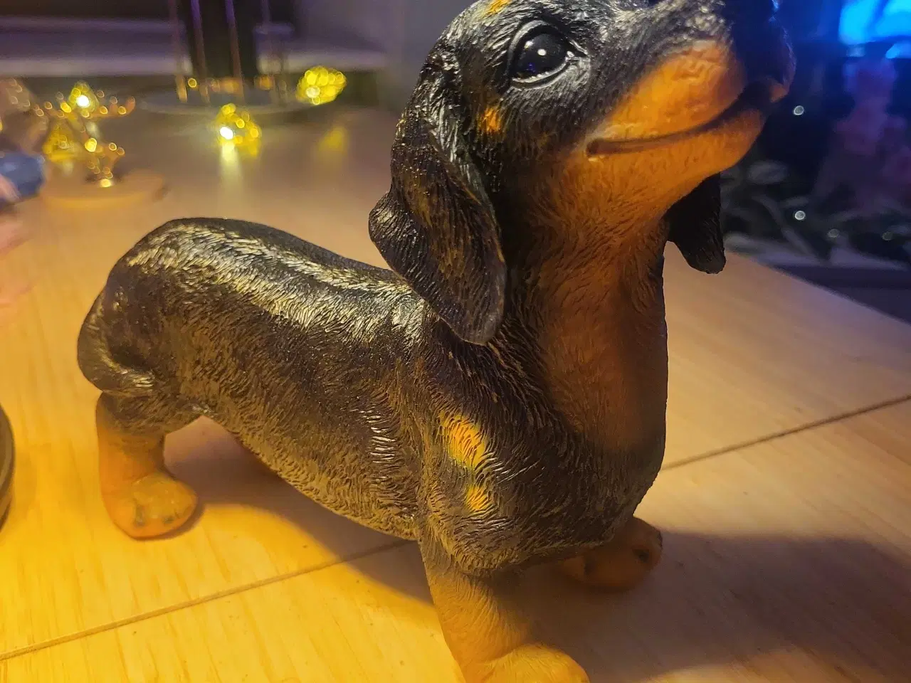 Billede 2 - Lille Gravhundsfigur