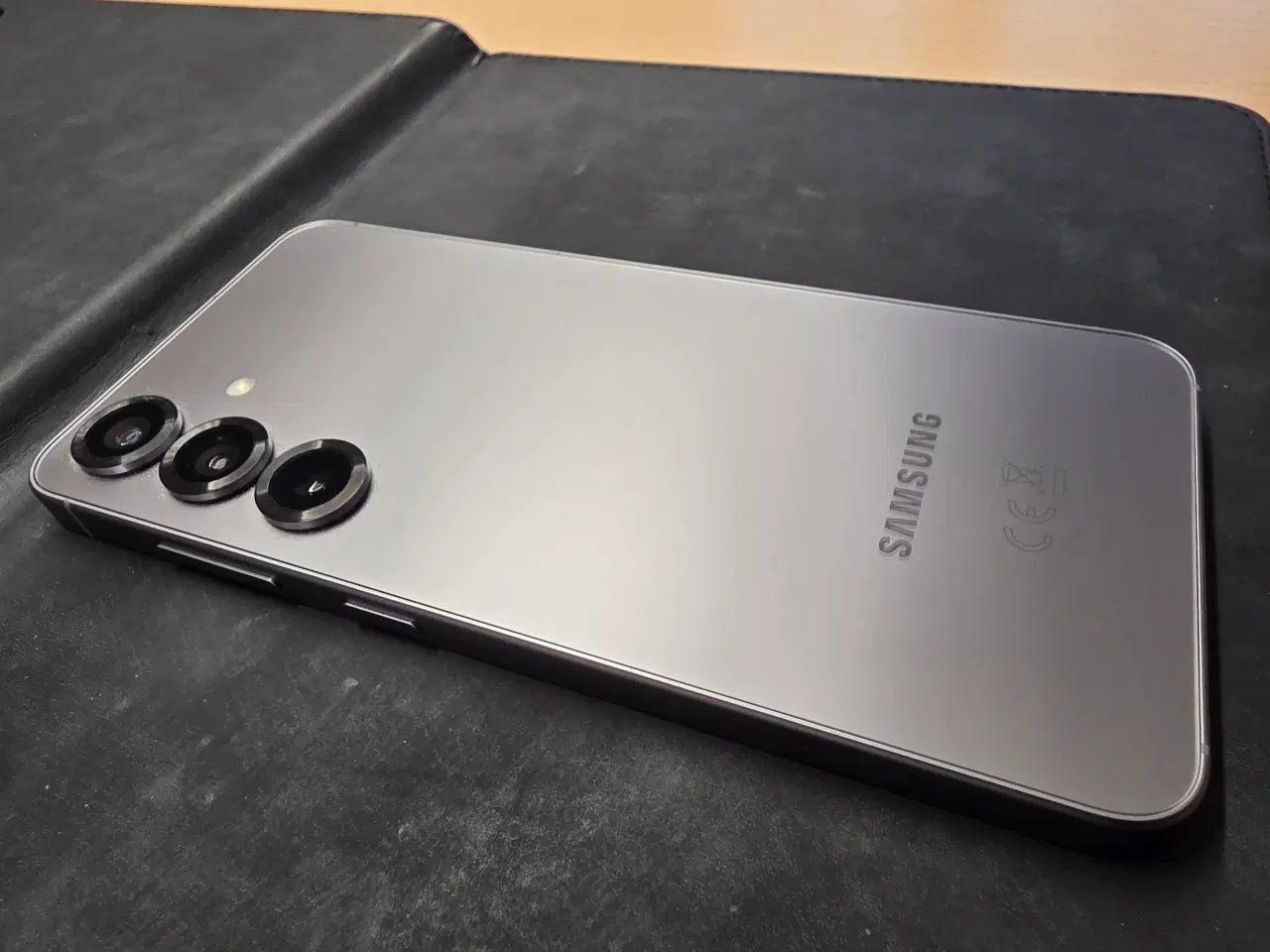 Billede 2 - Samsung S25 - 128 GB Silver Shadow (Som ny)