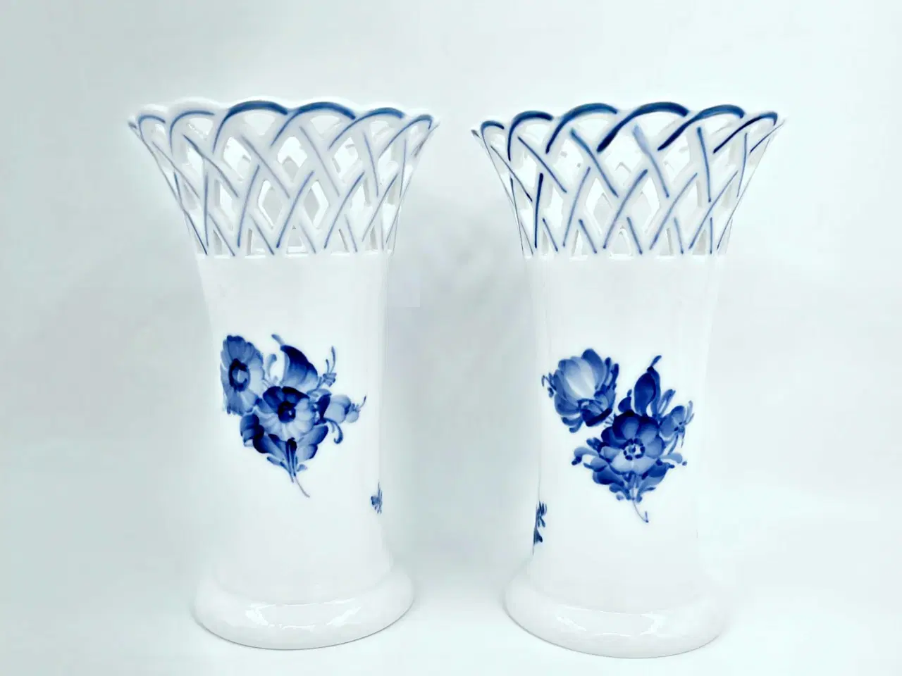 Billede 4 - Royal Copenhagen Blå Blomst Vase med blondekant 