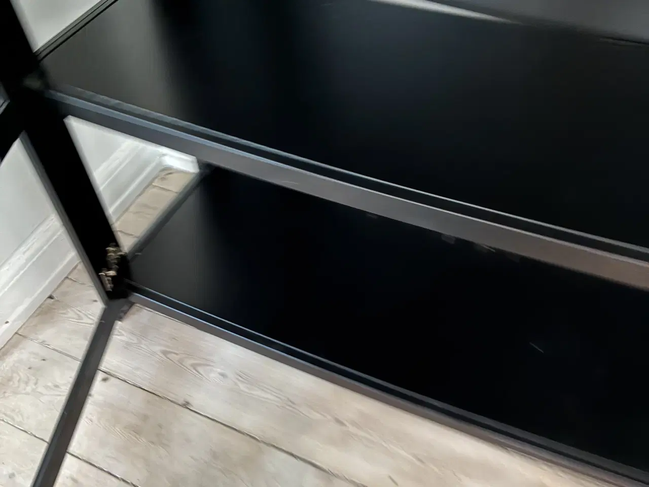 Billede 4 - GRATIS - stort vitrineskab 