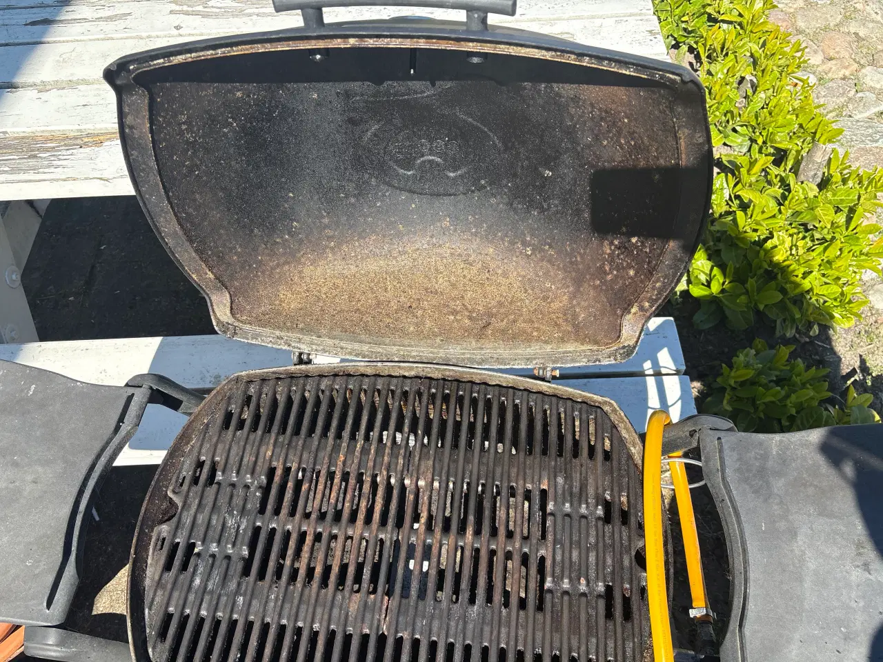 Billede 2 - Weber Q2200 + sammenklappelig vogn
