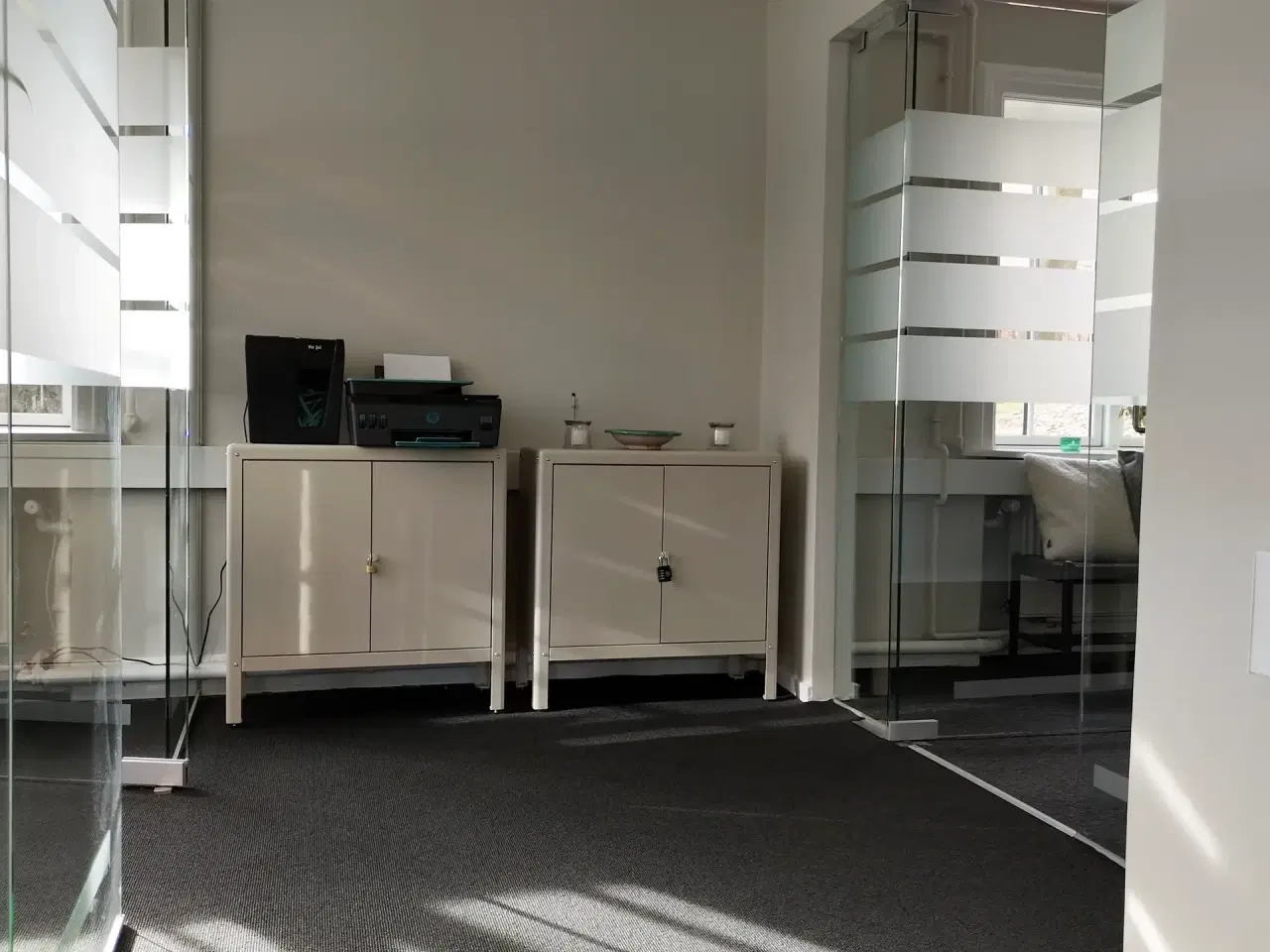 Billede 8 - Eksklusivt møbleret kontor i nyistandsatte. historiske lokaler