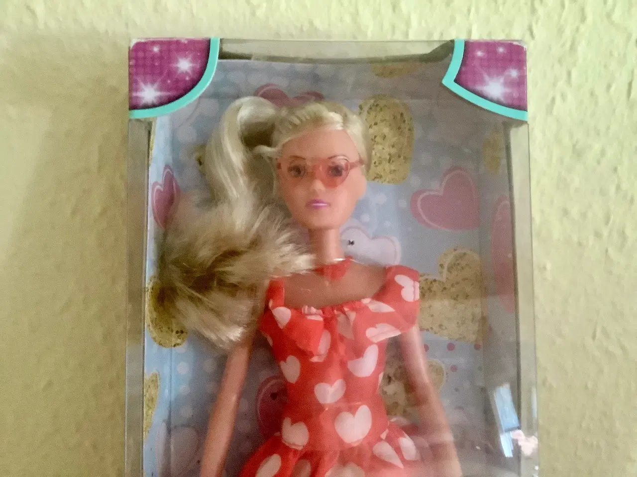 Billede 1 - Steffi Love - ny i æsken.