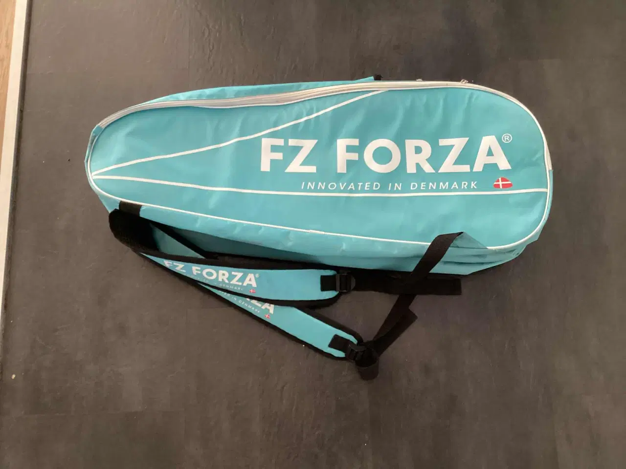 Billede 1 - Fin FORZA badmintontaske m. Skulderstropper