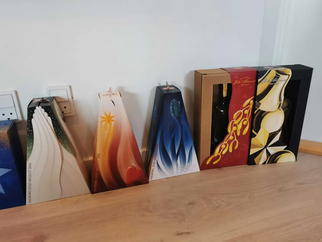 Billede 4 - Juleakvavit alle fulde/uåbnet og intakte