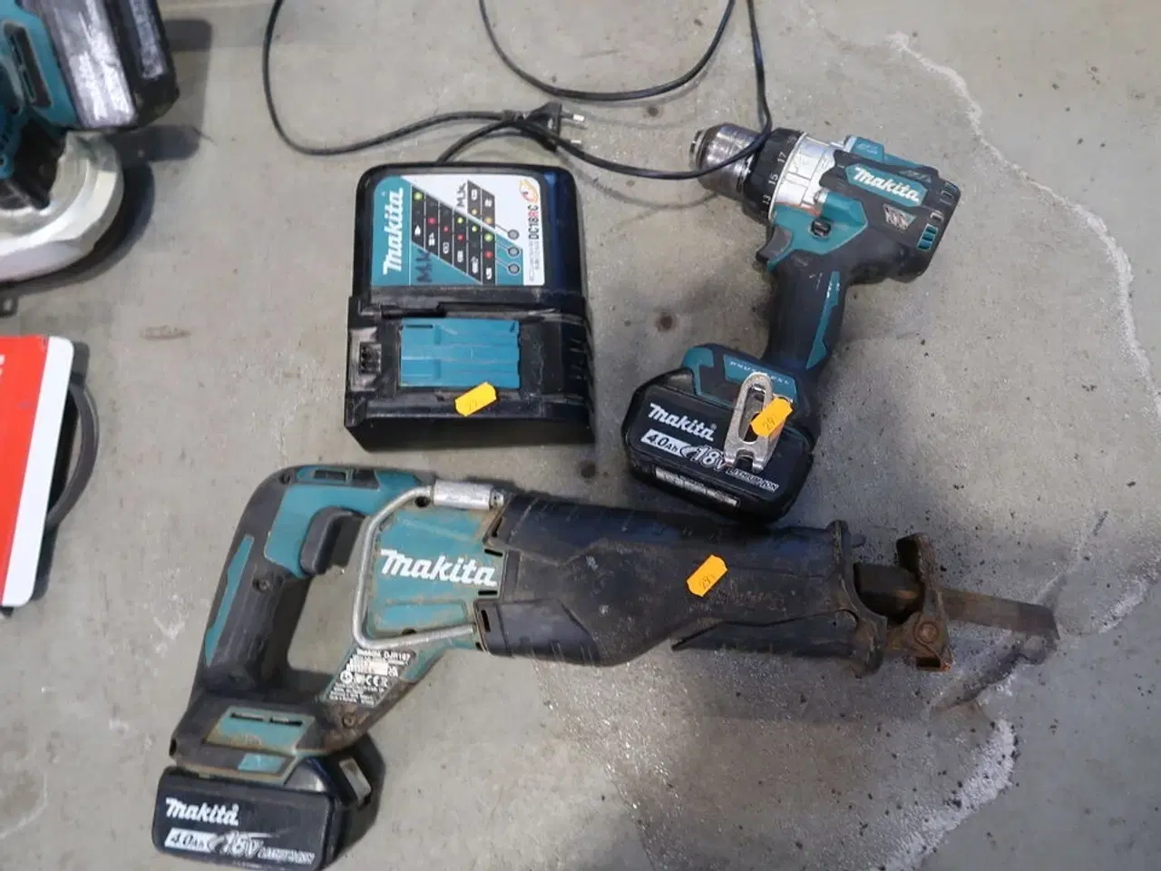 Billede 1 - 2 stk. akku håndværktøj MAKITA DHP486, DJR187 med 2 stk. batterier og lader