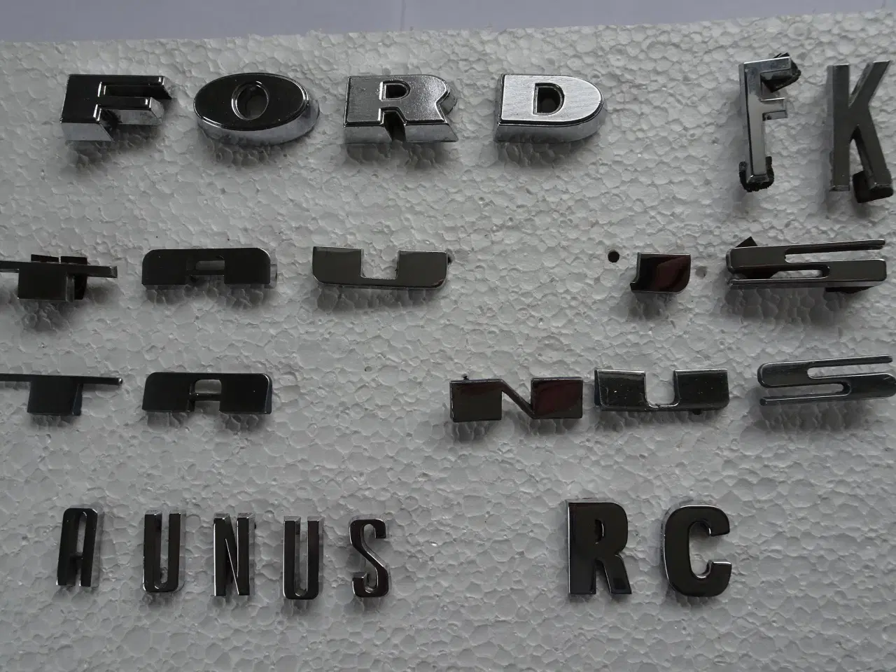 Billede 1 - Ford emblemer