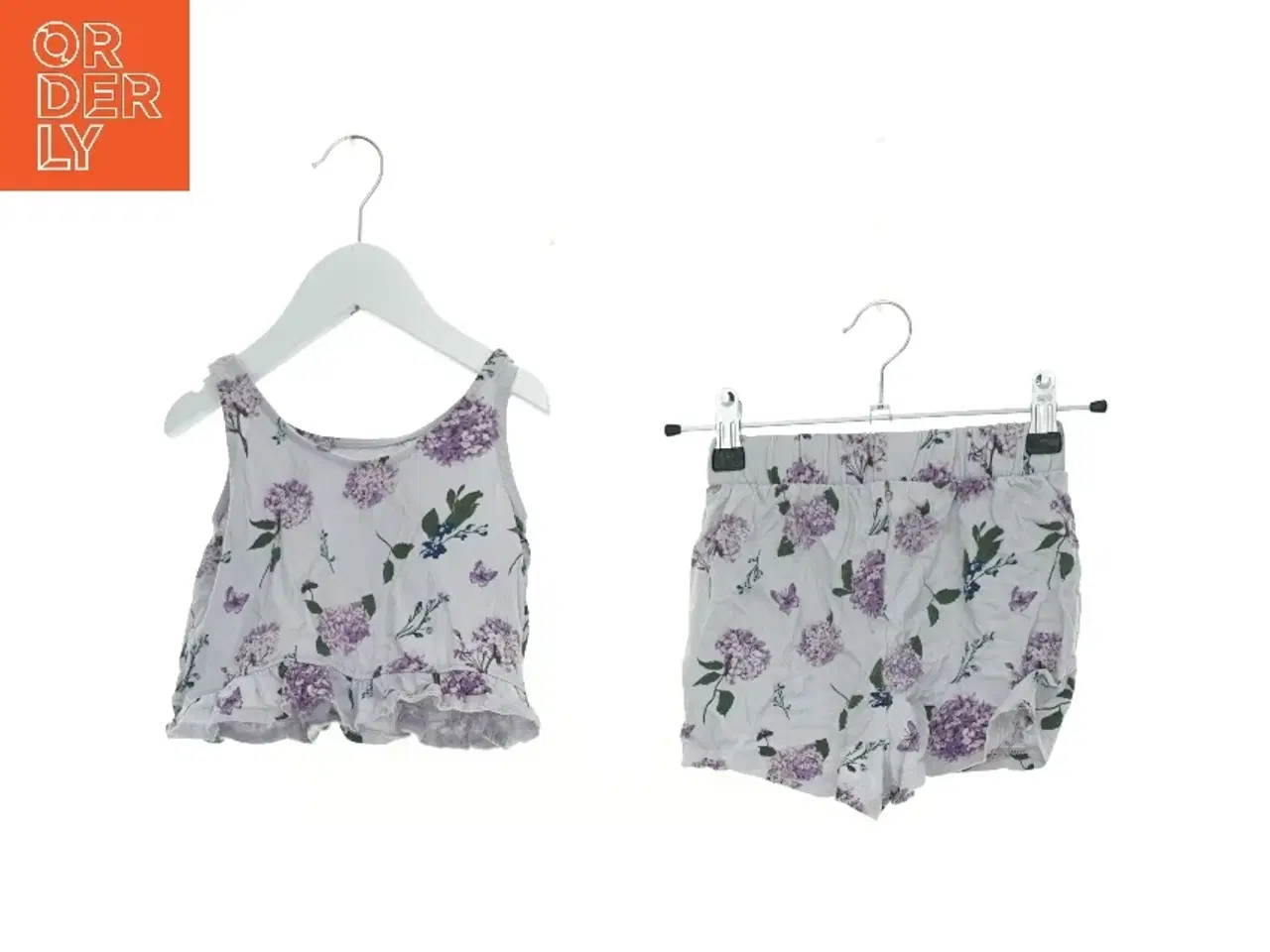 Billede 1 - Sæt (2 stk.) fra Ellos (str. 104 cm)