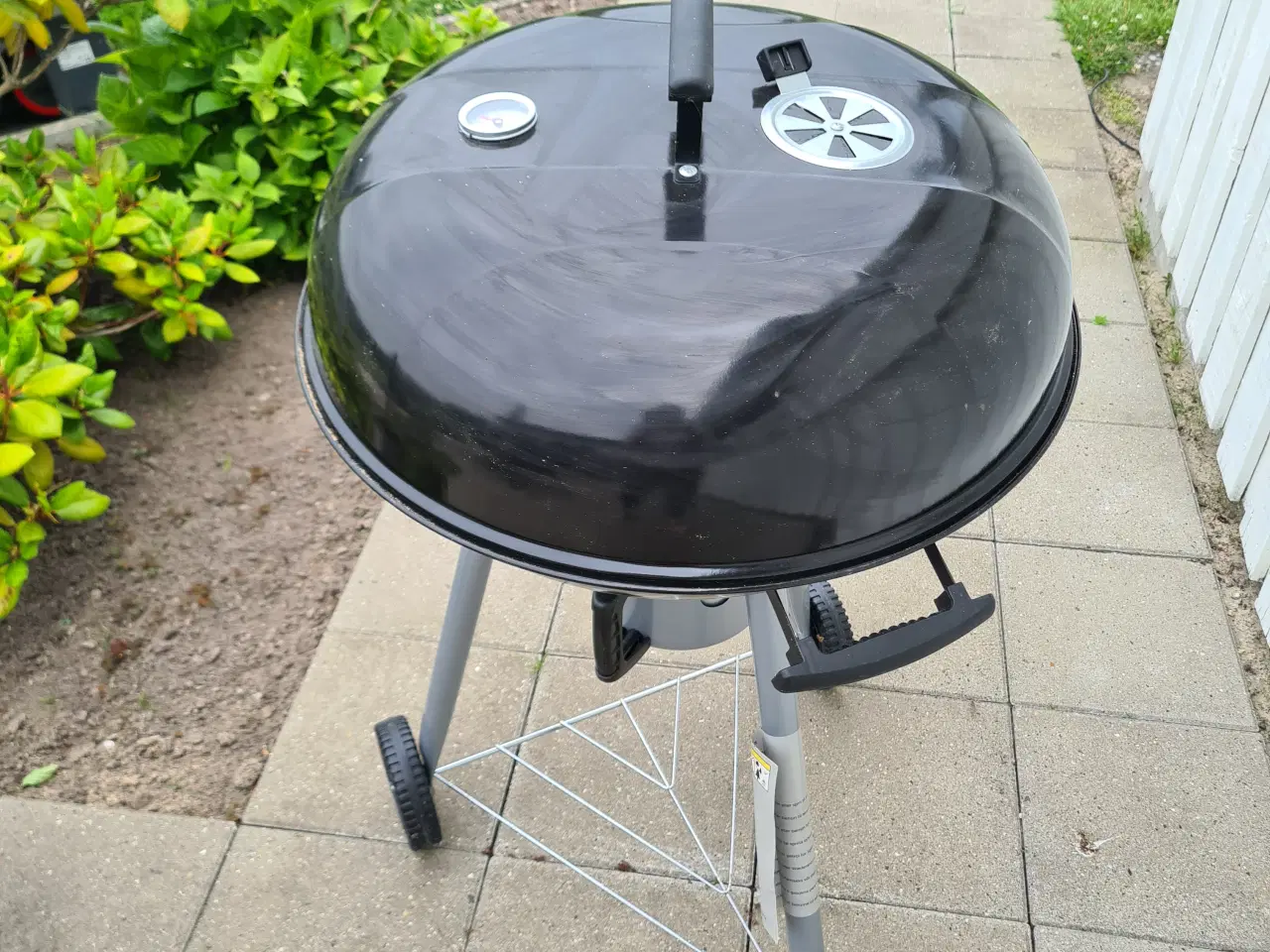 Billede 1 - 57 cm kulgrill sælges er ikke brugt