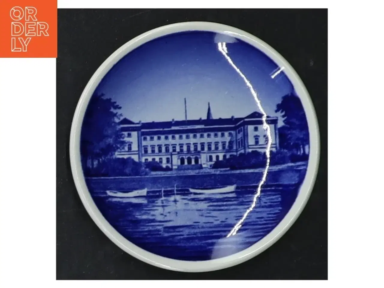 Billede 3 - Blå og hvid dekorative platter fra Royal Copenhagen (str. Ø 8 cm. 5 styk)
