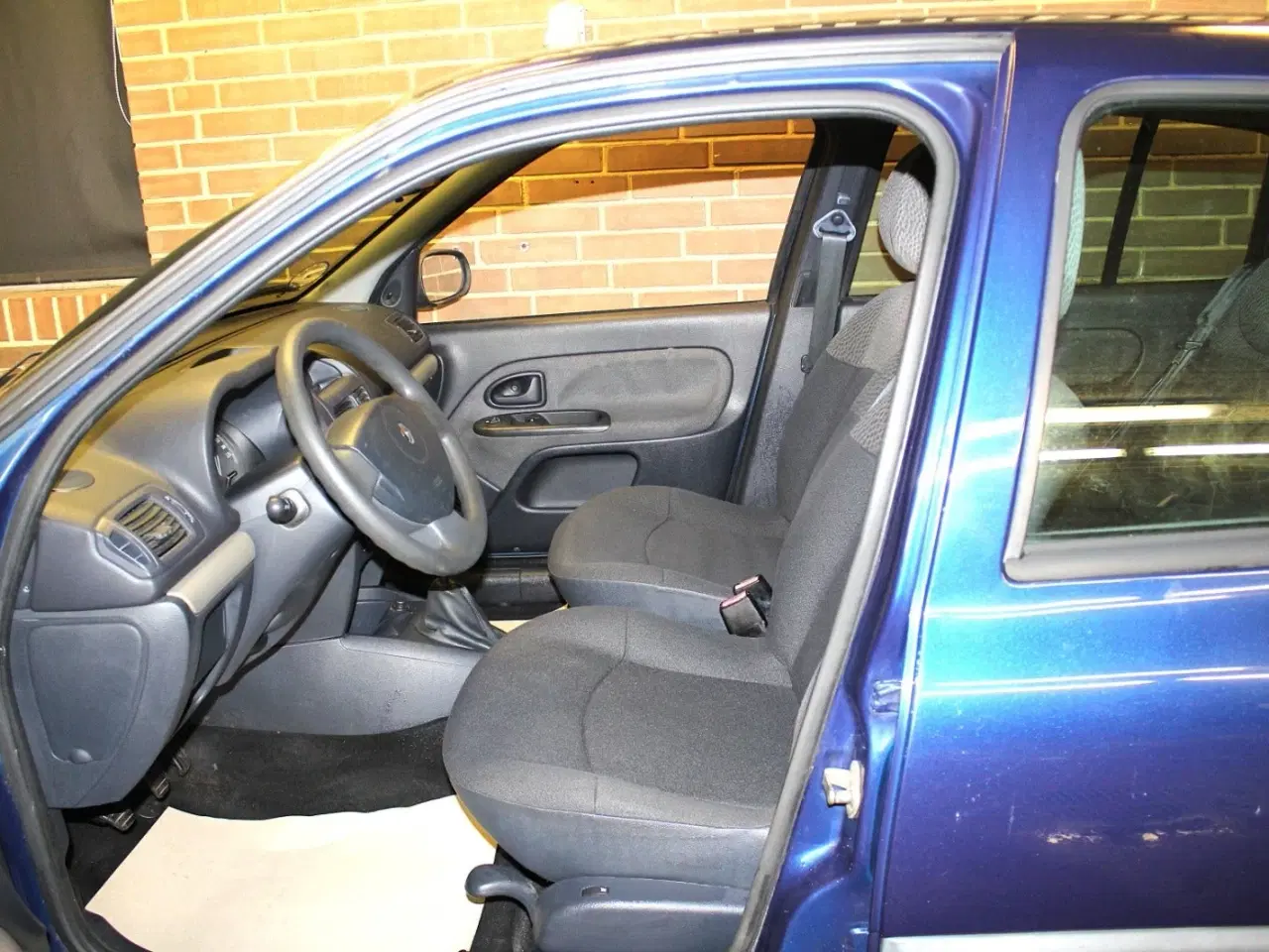 Billede 4 - Renault Clio II 1,2 8V Authentique