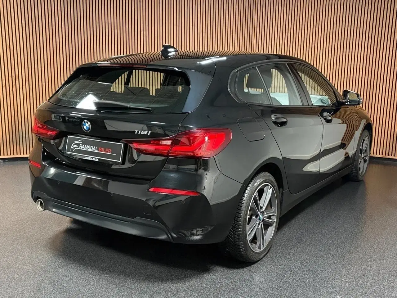 Billede 5 - BMW 118i 1,5 Sport Line aut.