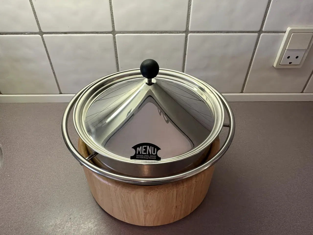 Billede 9 - Unik Danish Steel House gryde med ekstra træskål 