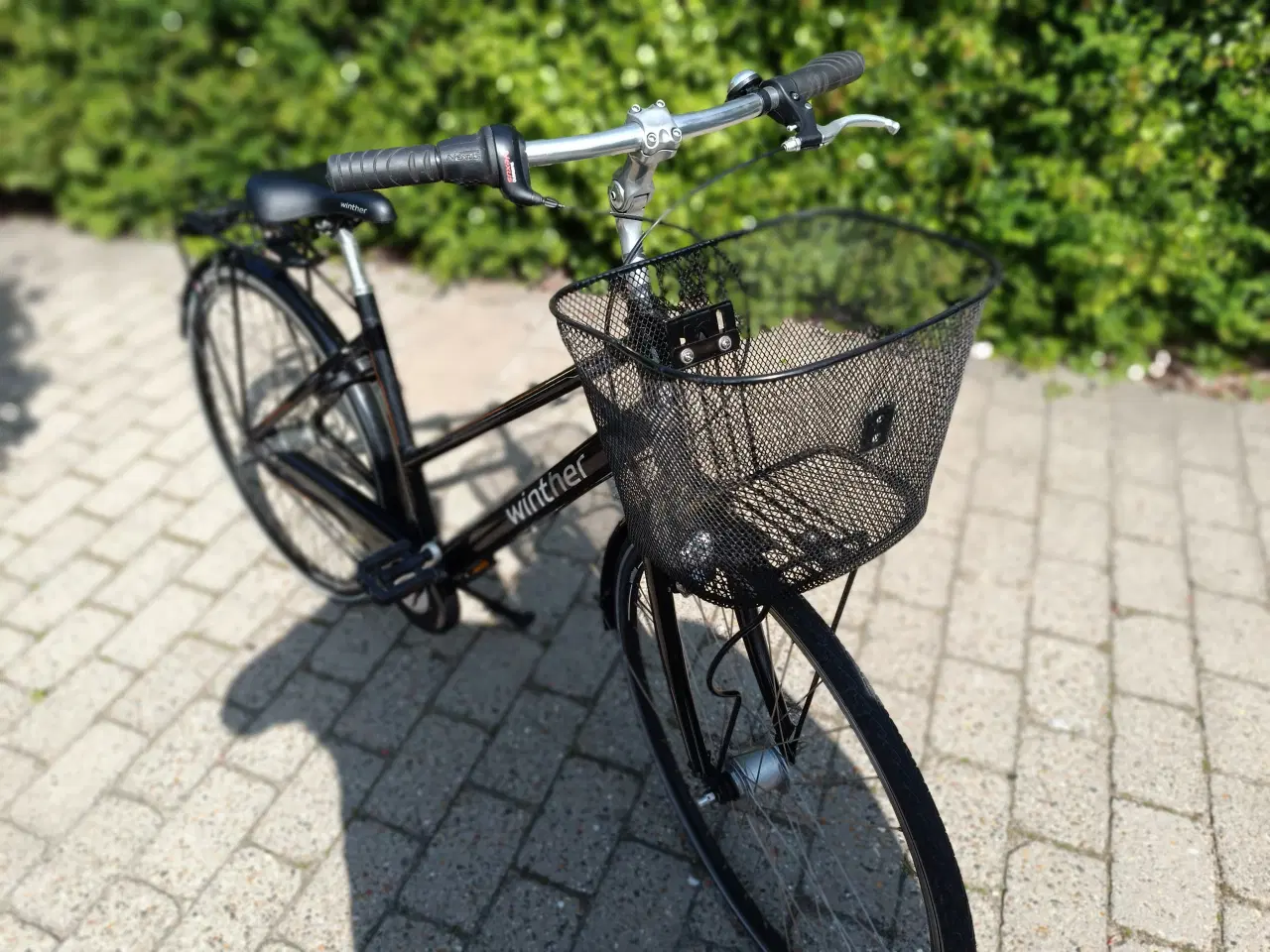Billede 2 - Damecykel 27" 7 gear Winther Aluminium farve sort