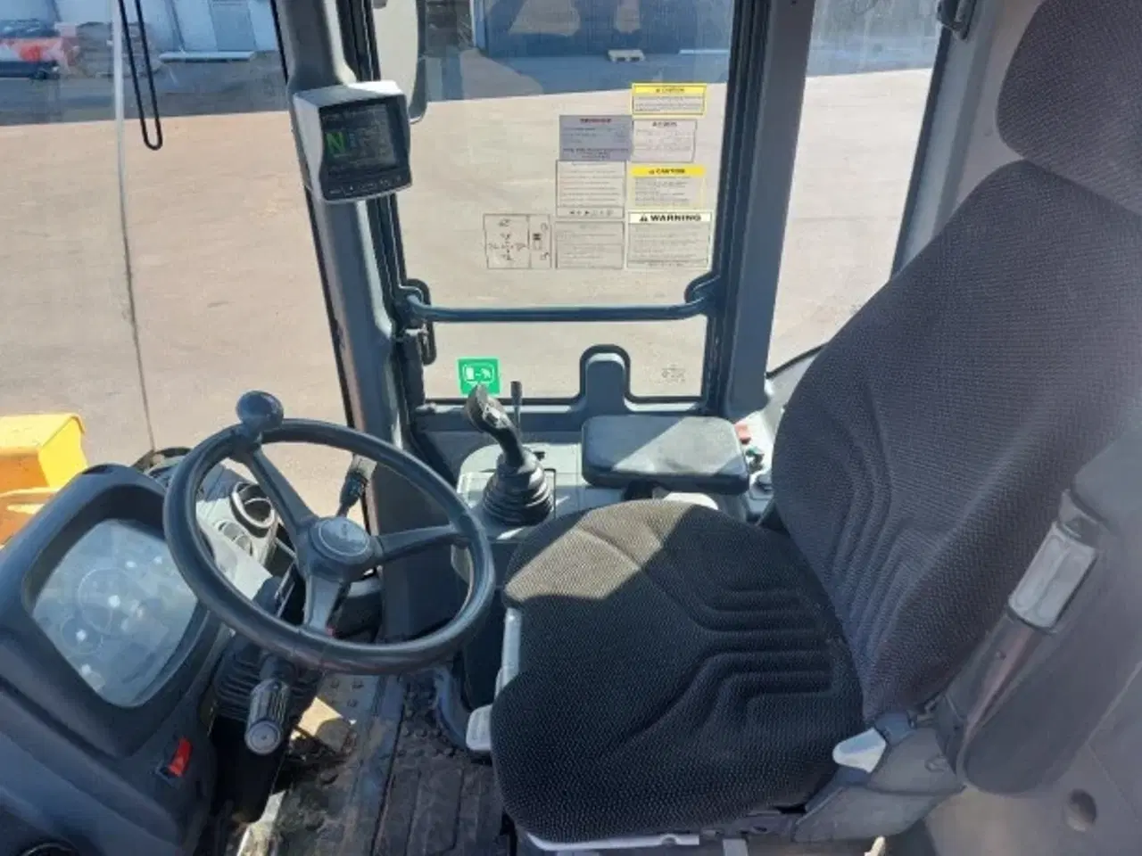 Billede 8 - 15tons maskine med traktordæk. Kun 6854 timer.