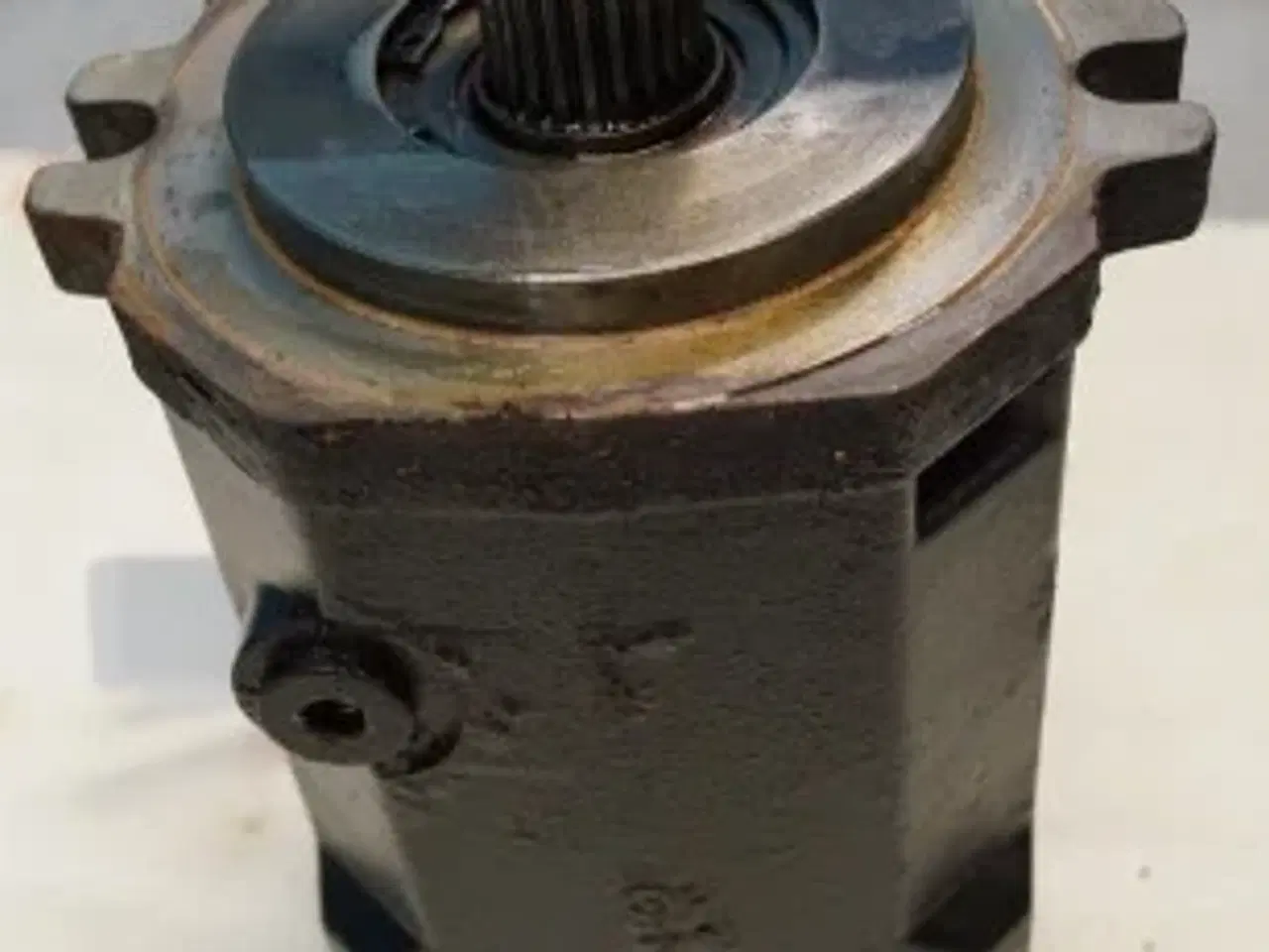 Billede 3 - Massey Ferguson 7256 Hydrostat motor 45165100