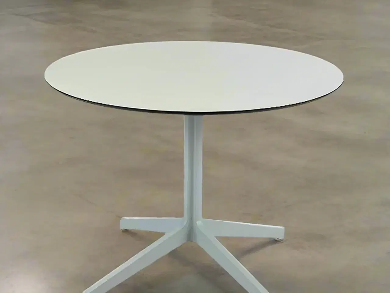 Billede 2 - Pedrali Mellem Rundt Bord Ø89