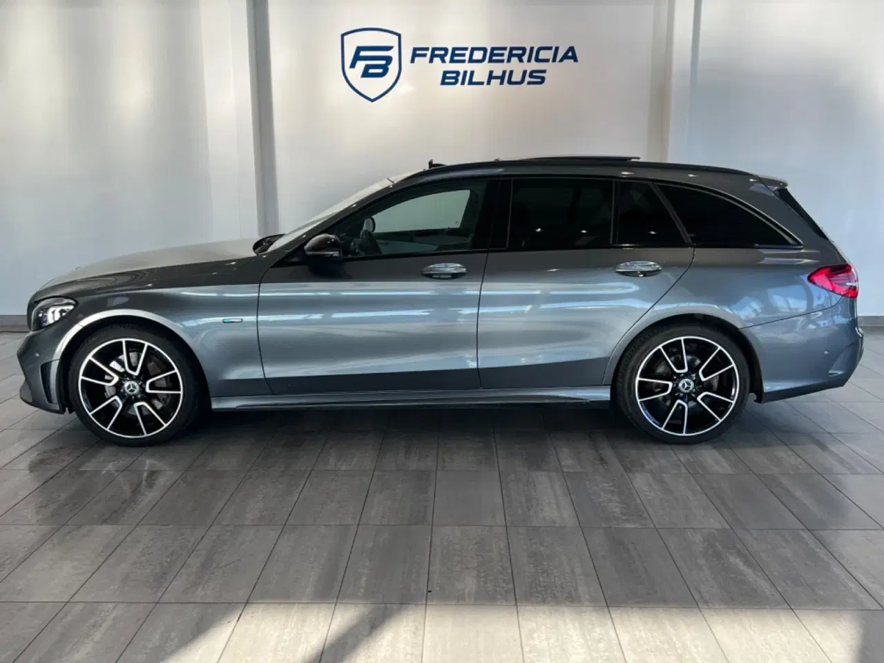 Billede 2 - Mercedes C300 de 2,0 Business AMG Line Night Edition stc. aut.