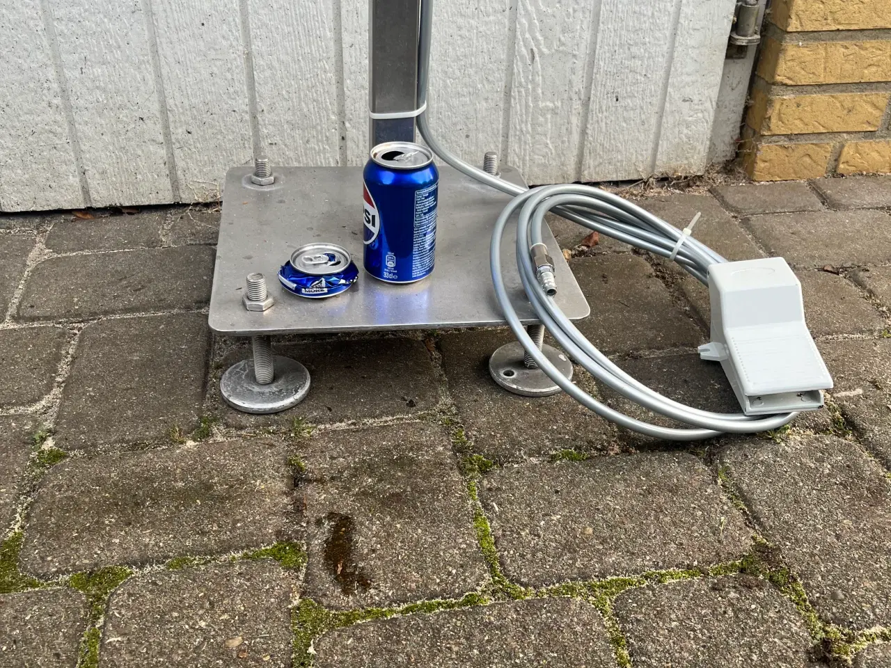 Billede 2 - Dåsepresser 0,33 + 0,5 L dåser 