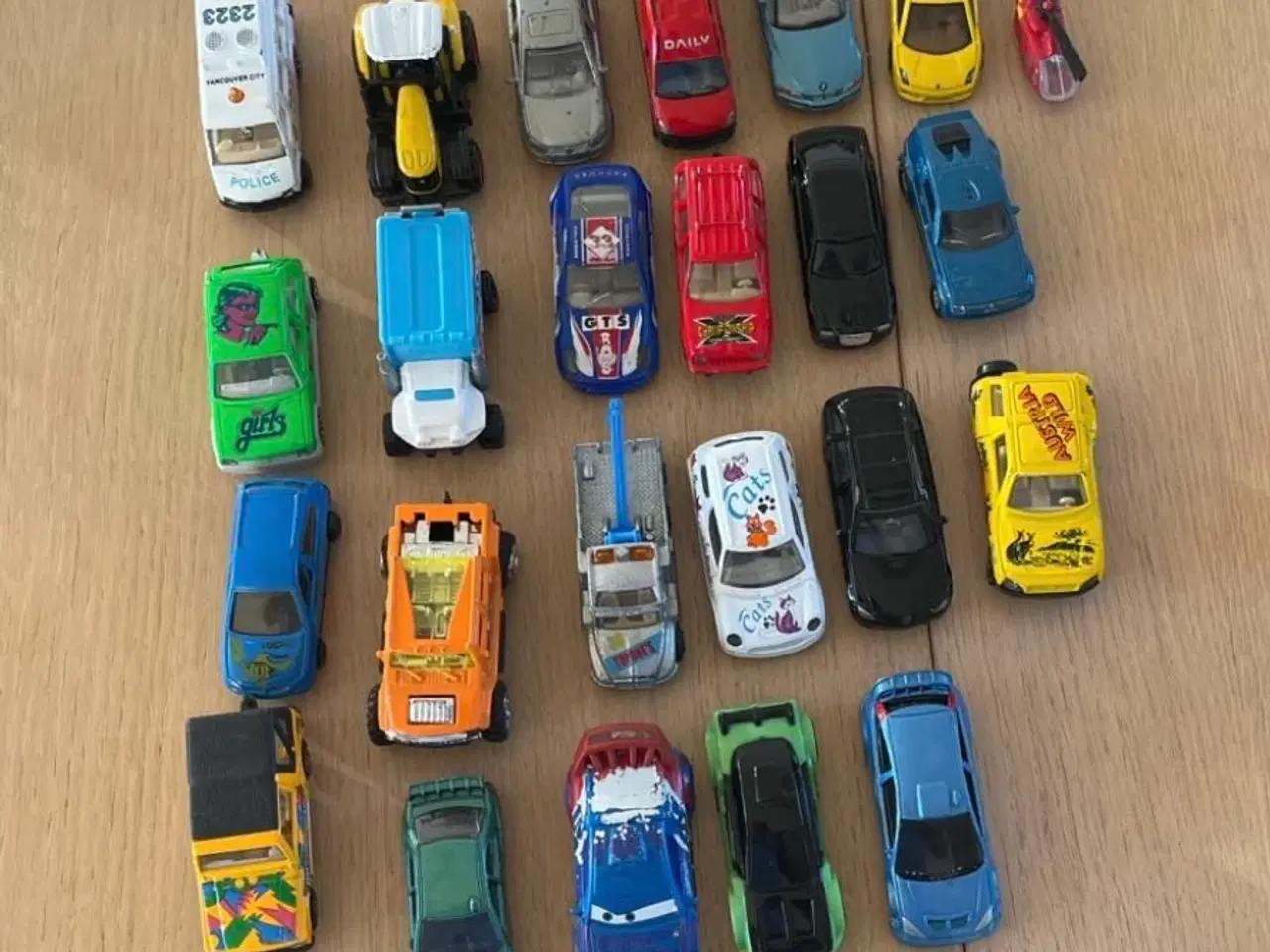 Billede 6 - Små legetøjsbiler 40 stk.