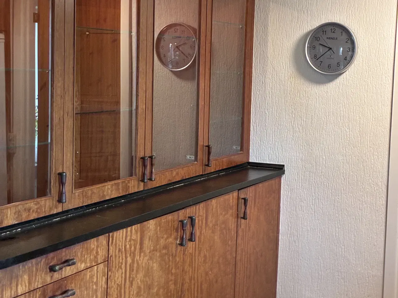 Billede 5 - Køkkenelementer og vitrineskab