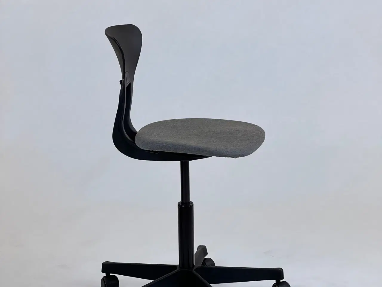 Billede 6 - Ray - Polstret kontorstol til det lille kontor