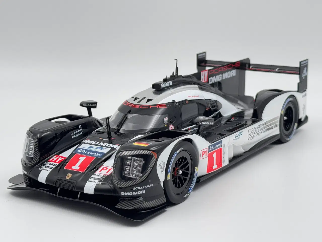 Billede 1 - 2016 Porsche 919 Hybrid #1 - 1:18 