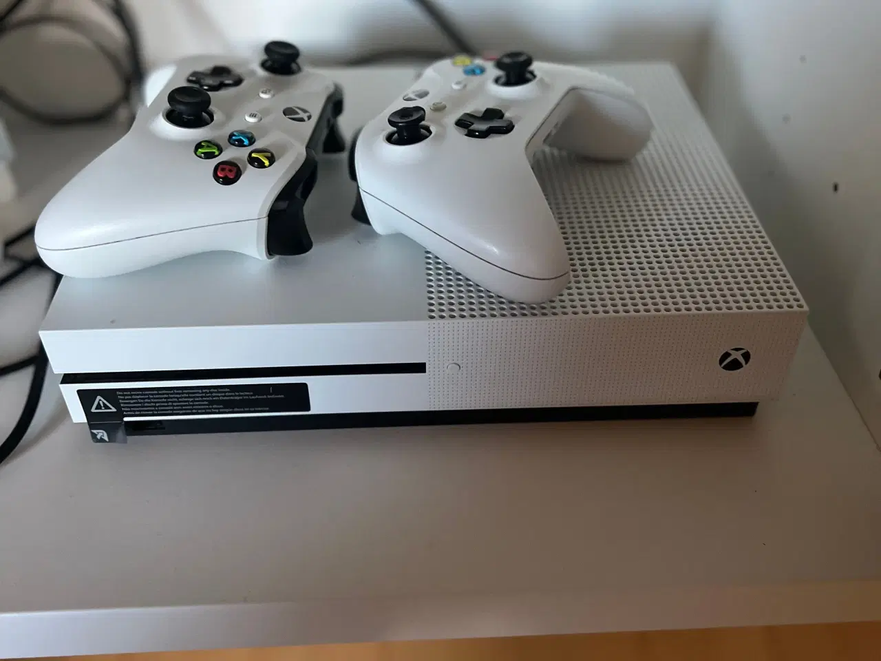 Billede 2 - Xbox One i hvid sælges 