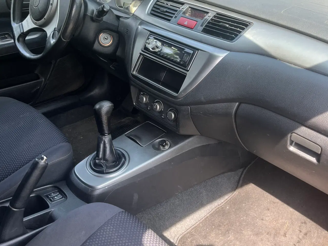 Billede 7 - Mitsubishi Lancer. Fornuftig bil til billig penge.
