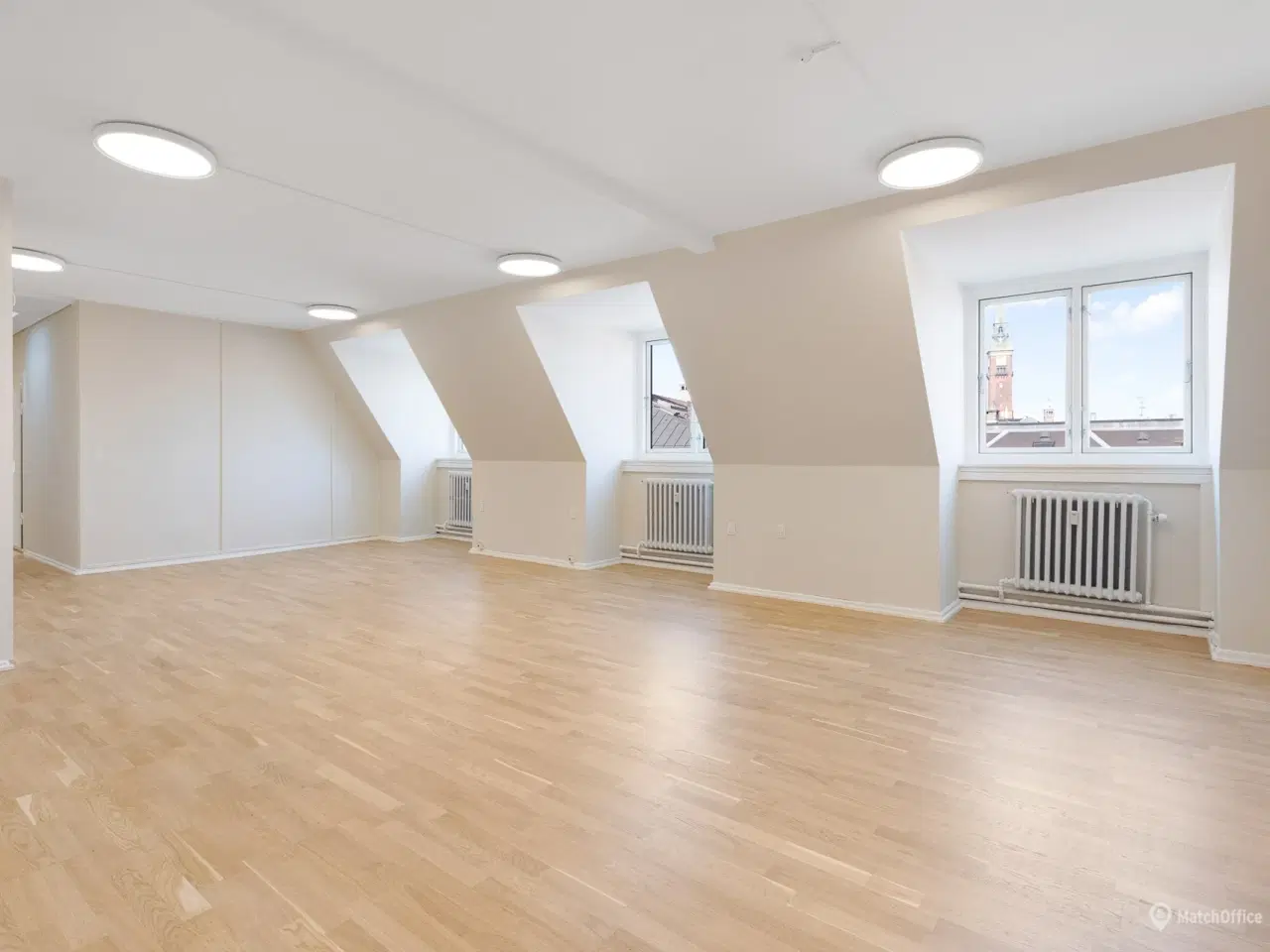 Billede 10 - INGEN BINDING - Kontorlejemål på 235 m² med flot udsigt til Tivoli og Glyptoteket