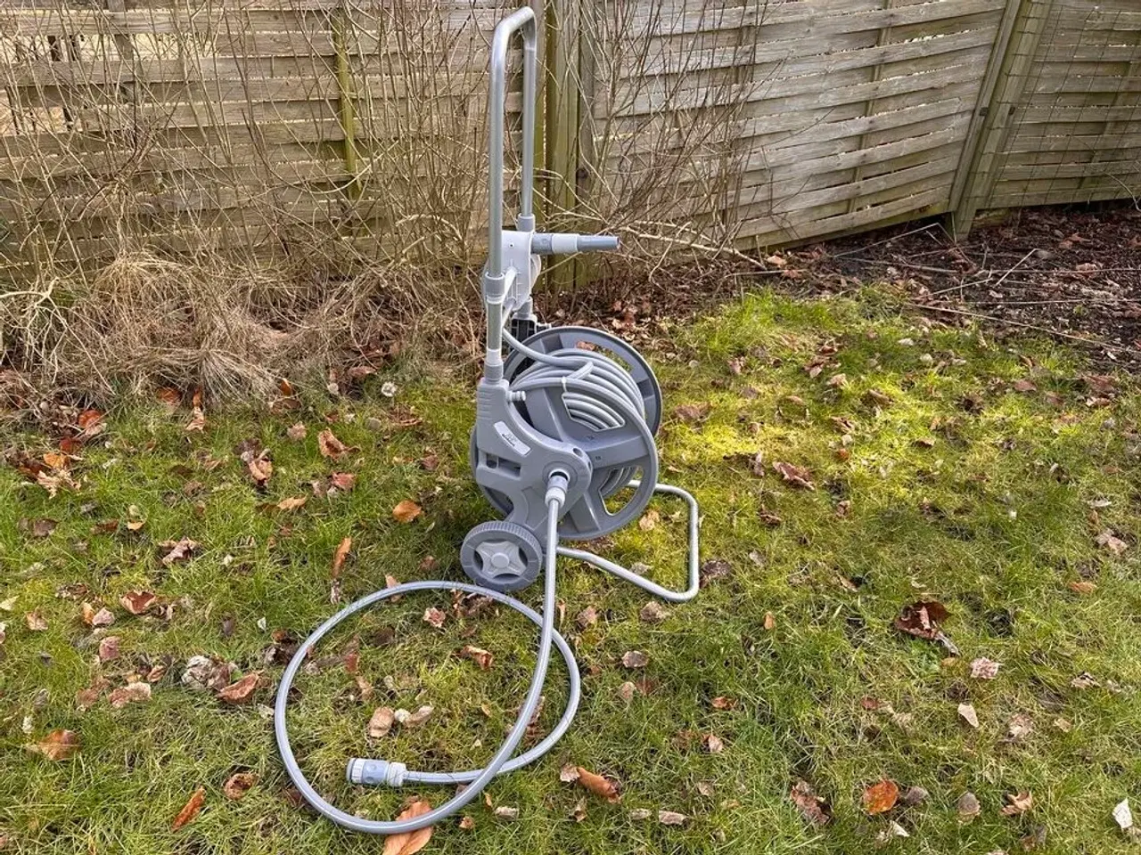 Billede 2 - Slangevogn til vand med 30m slange.