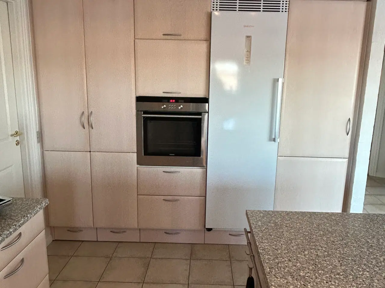 Billede 8 - Komplet Svane-køkken sælges