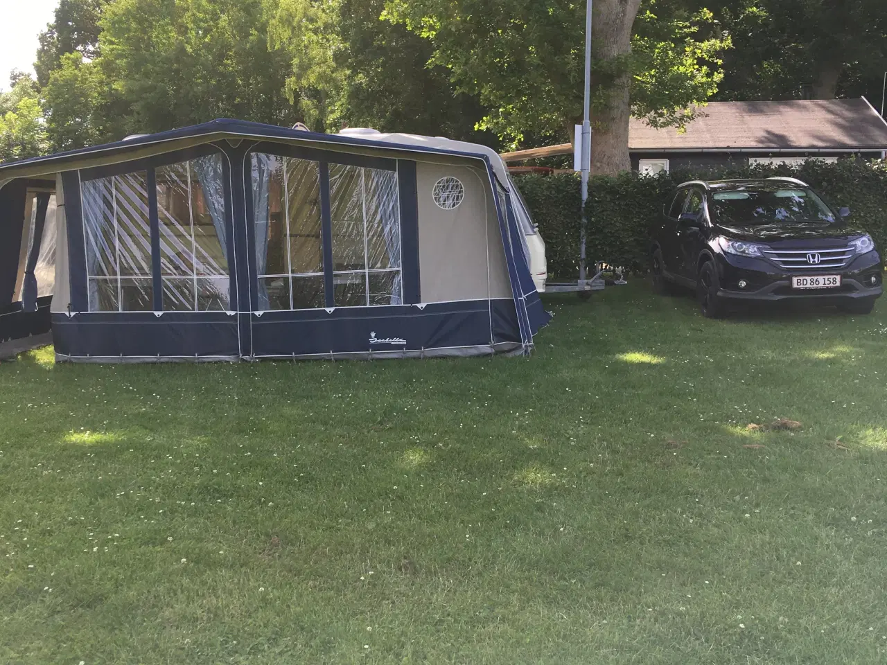 Billede 5 - Campingvogn med udstyr