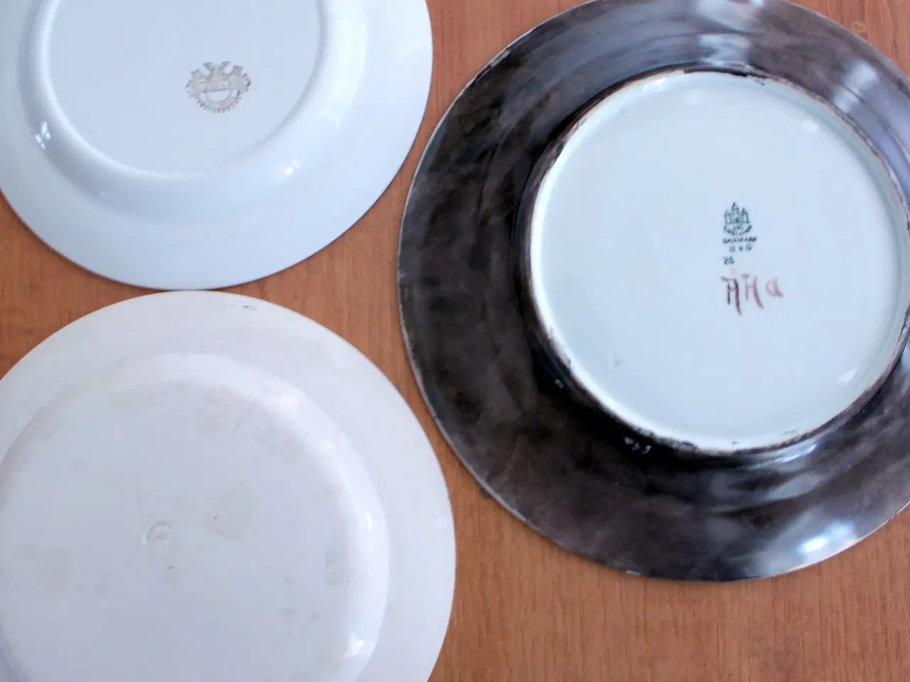 Billede 2 - Fransk og Tysk fajance tallerkner