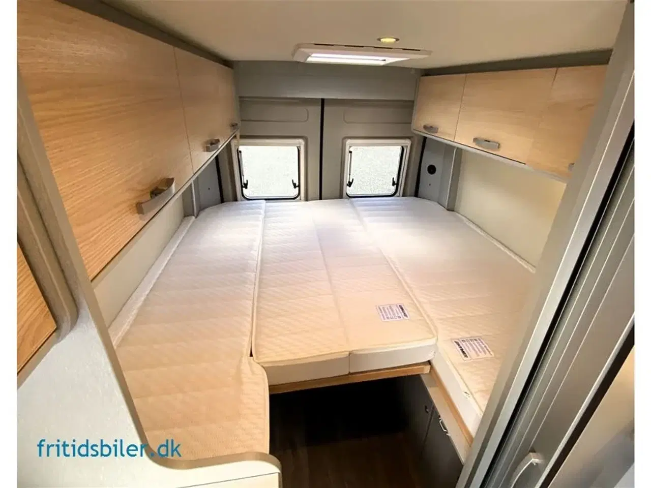 Billede 4 - 2024 - Hymer Free 602 2,3 140 hk   Hymer 602 på under 6 meter med langsgående senge