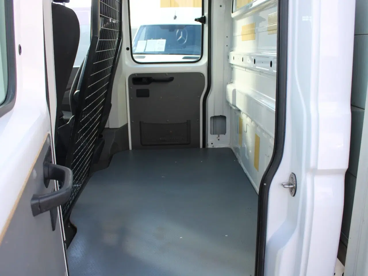 Billede 8 - VW Crafter 35 2,0 TDi 177 Db.Kab L3 m/lad